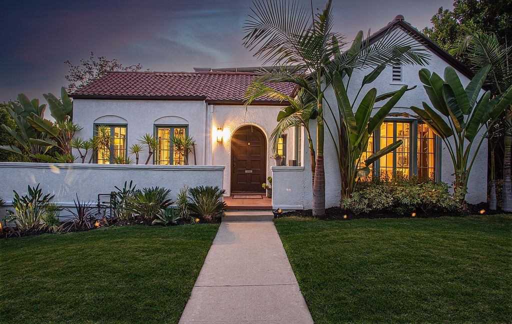 1717 N Vista St, Los Angeles, CA 90046