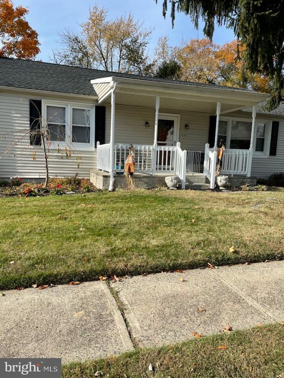 333 Sandalwood Ave, Trenton, NJ 08619