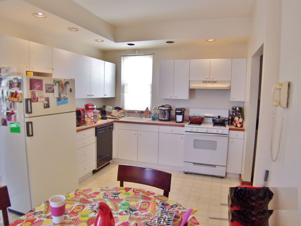 89 Linden St, Everett, MA 02149