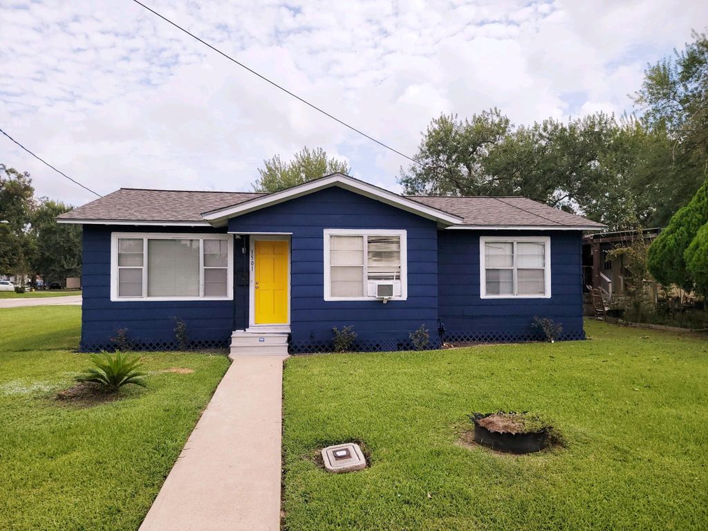 1501 Avenue L St, Bay City, TX 77414