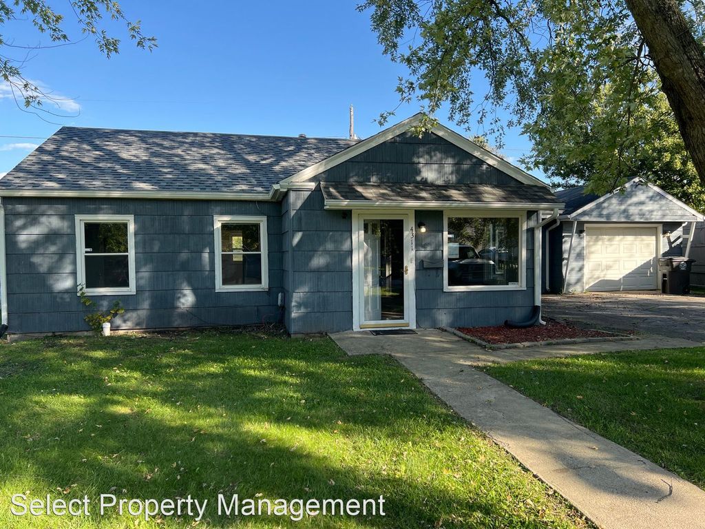 4311 Standish Dr, Fort Wayne, IN 46806