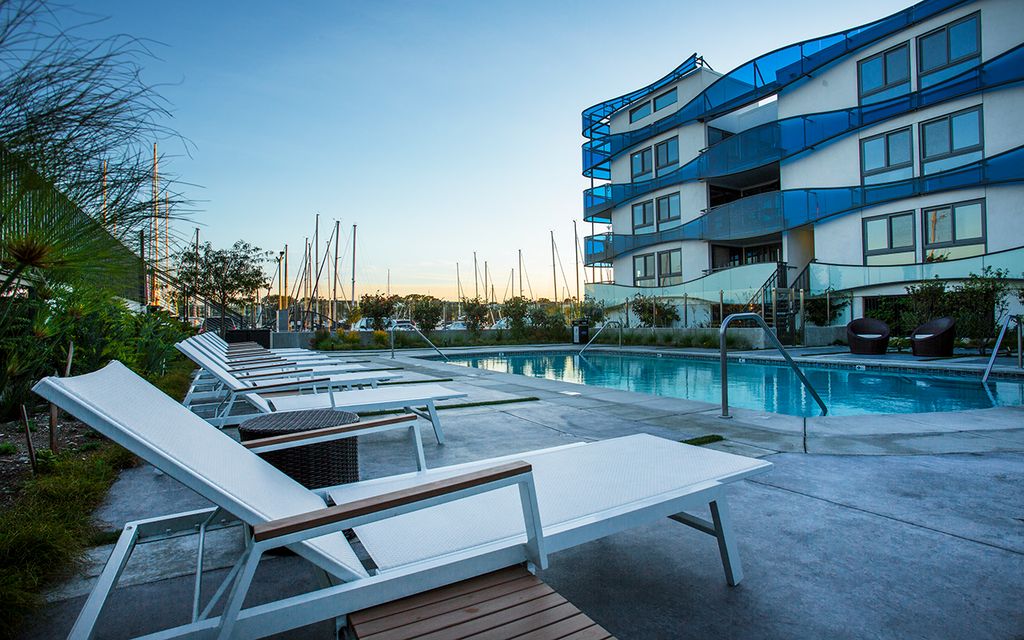 13900 Tahiti Way, Marina Del Rey, CA 90292