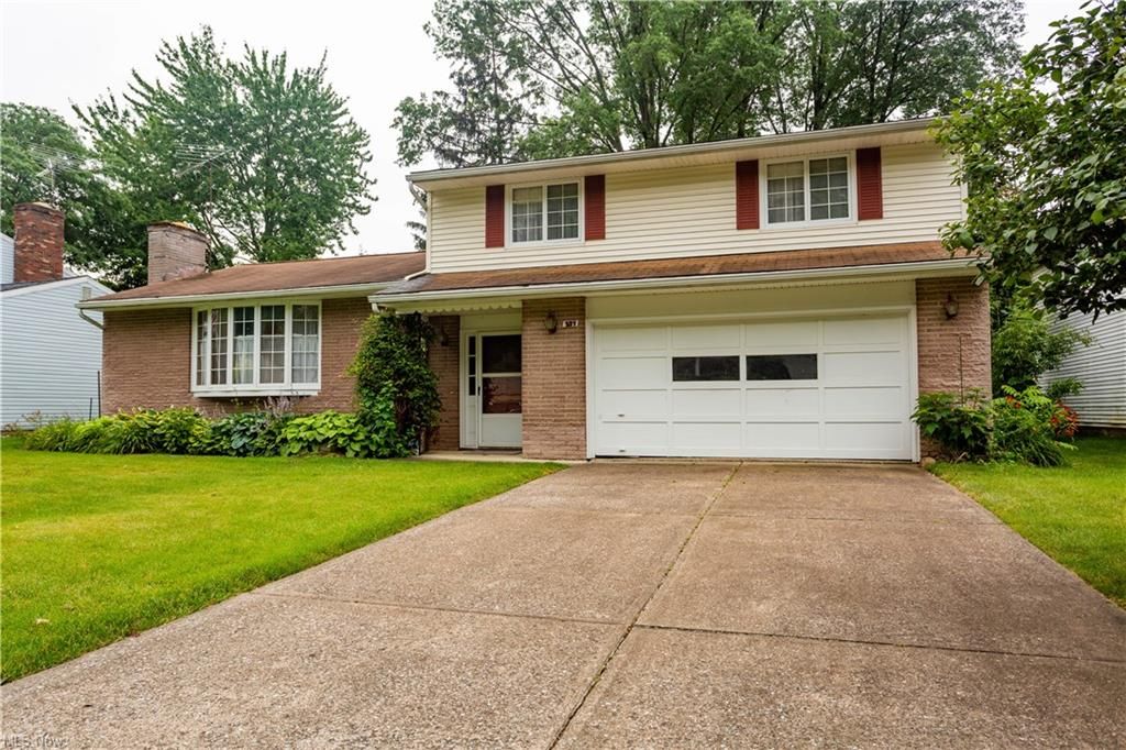 337 Colgate Ave, Elyria, OH 44035