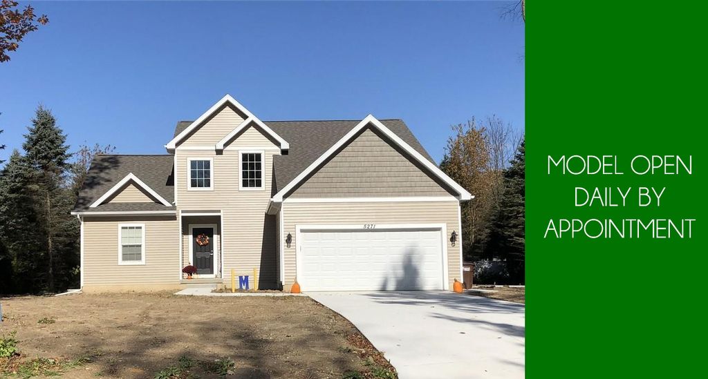 Hampton Plan in Three Forty Farms, Jackson, MI 49201