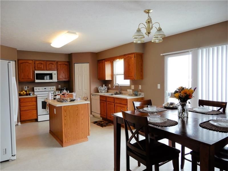 139 Tuscany Estates Dr, Finleyville, PA 4 Bed, 4 Bath SingleFamily