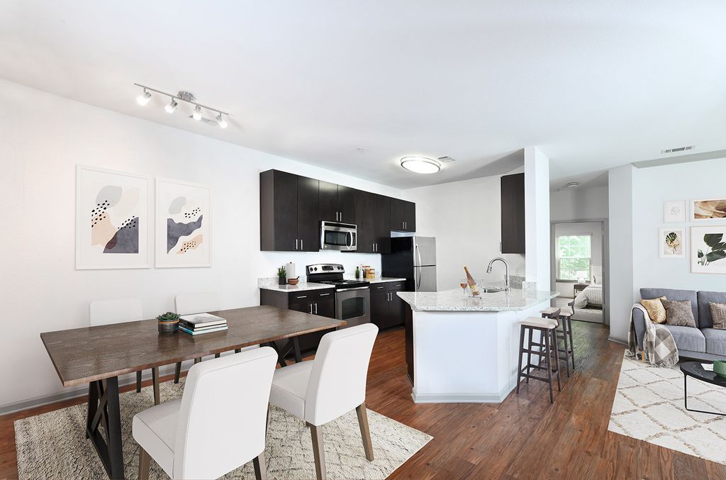 8335 Lake Pines Dr #14-103, Cornelius, NC 28031
