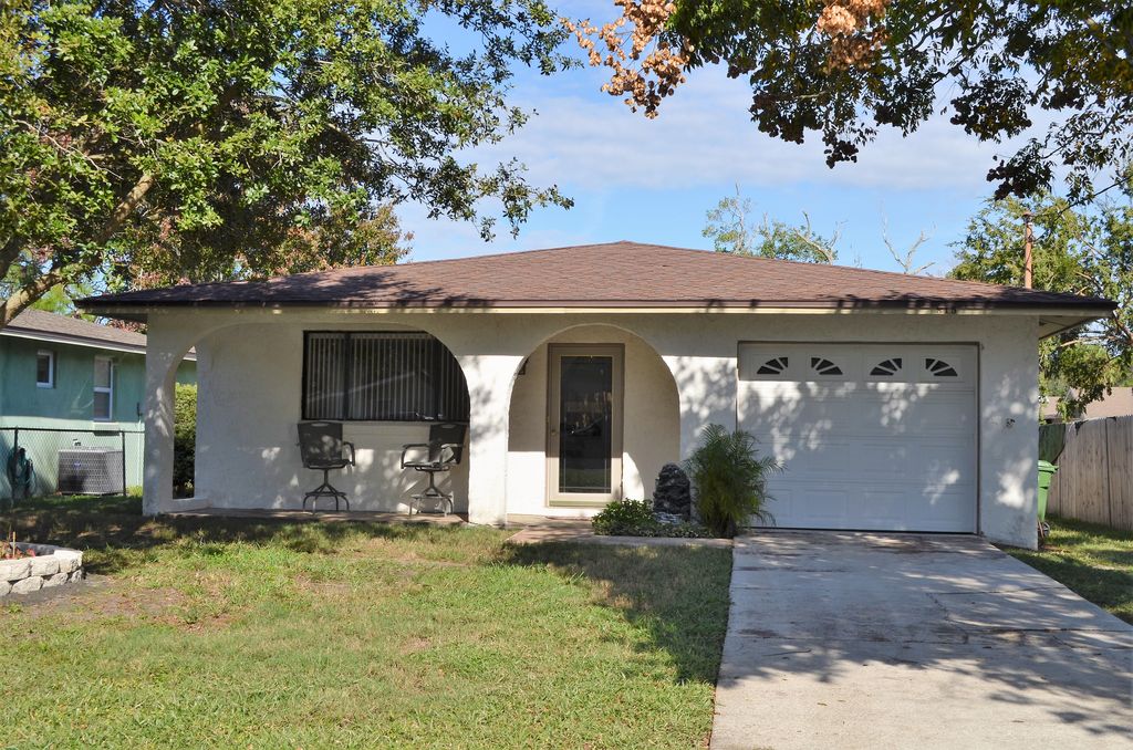 815 14th Ave S, Jacksonville Beach, FL 32250