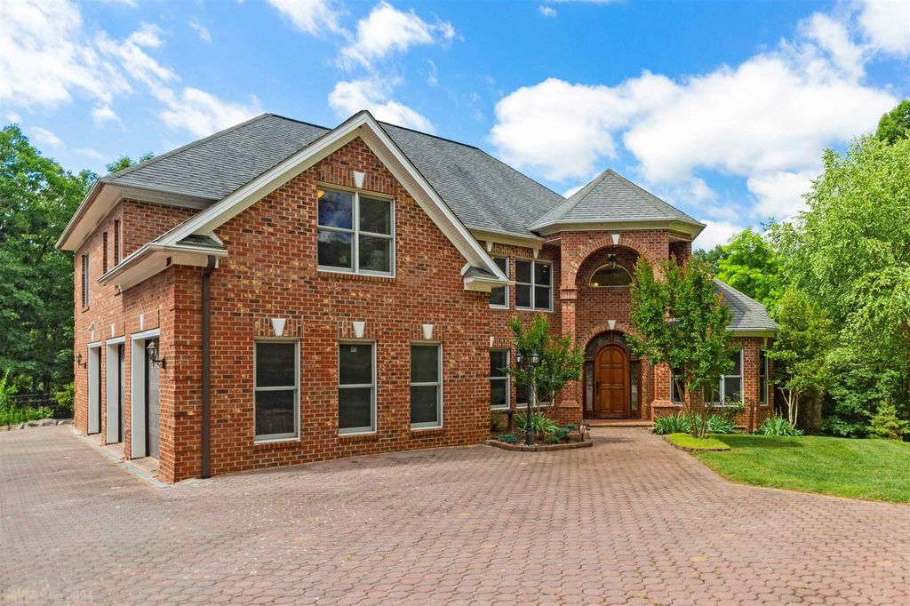 3710 Evergreen Trl, Blacksburg, VA 24060