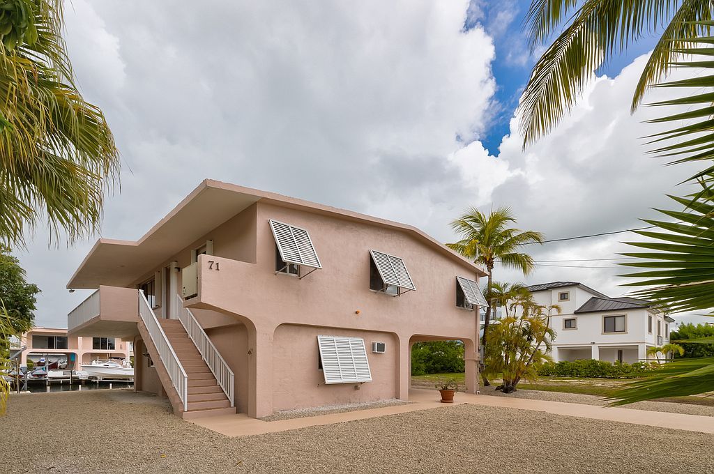 71 W Plaza Granada, Islamorada, FL 33036