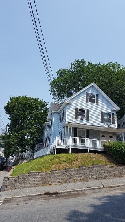 146 6th St, Lowell, MA 01850