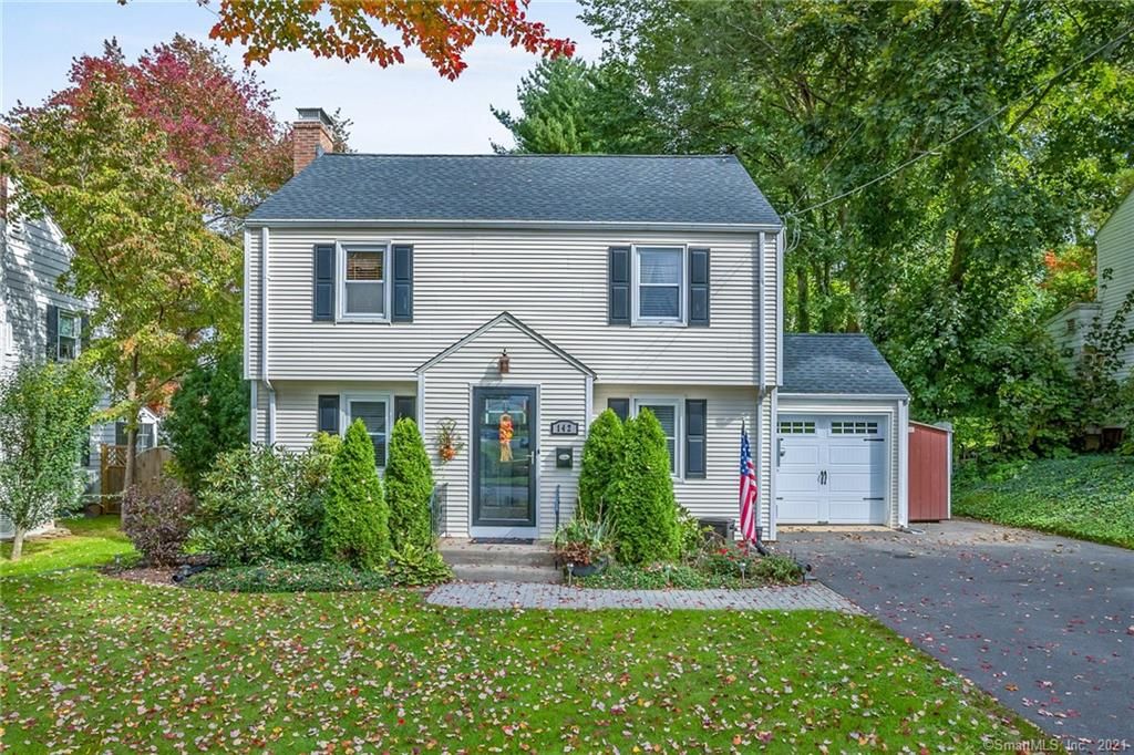142 N Main St, West Hartford, CT 06107