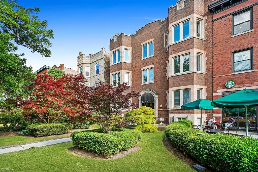 2755 W Logan Blvd, Chicago, IL 60647