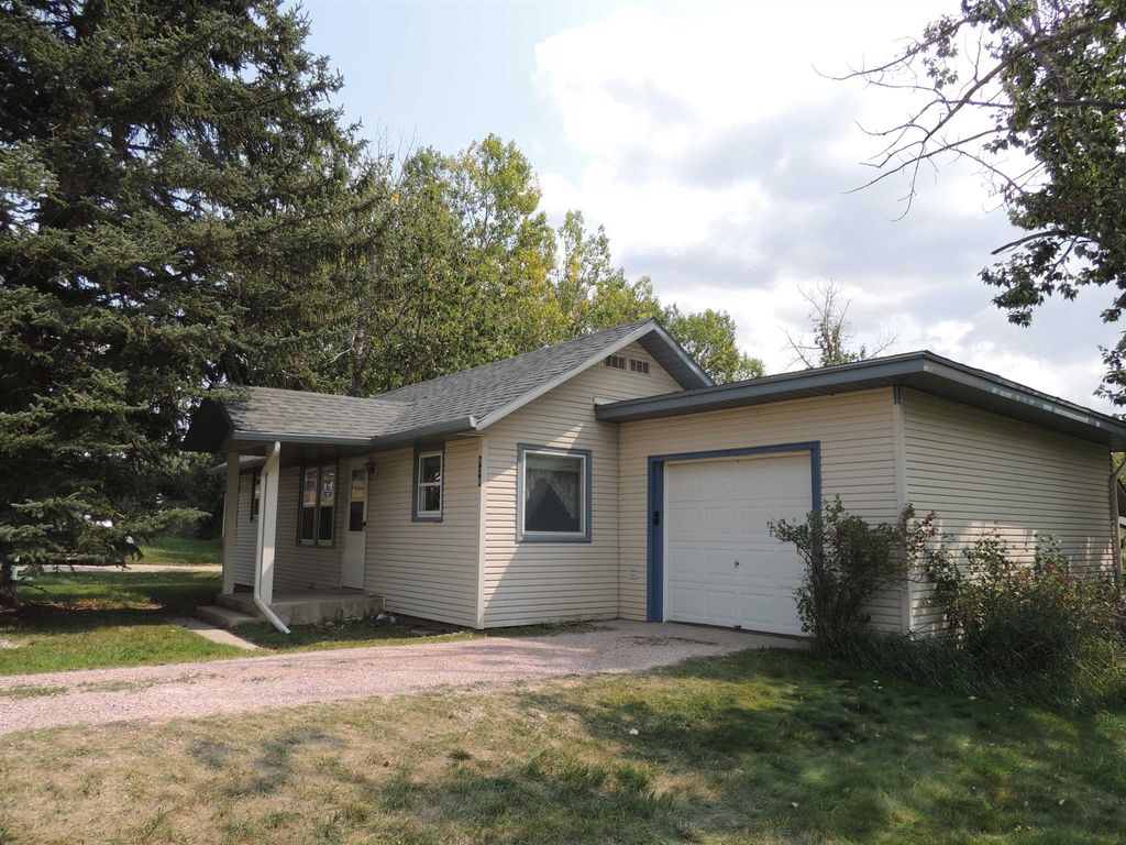 930 Montgomery St, Custer, SD 57730