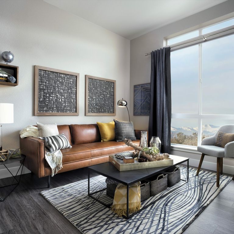 3131 Roslyn Way, Denver, CO 80207