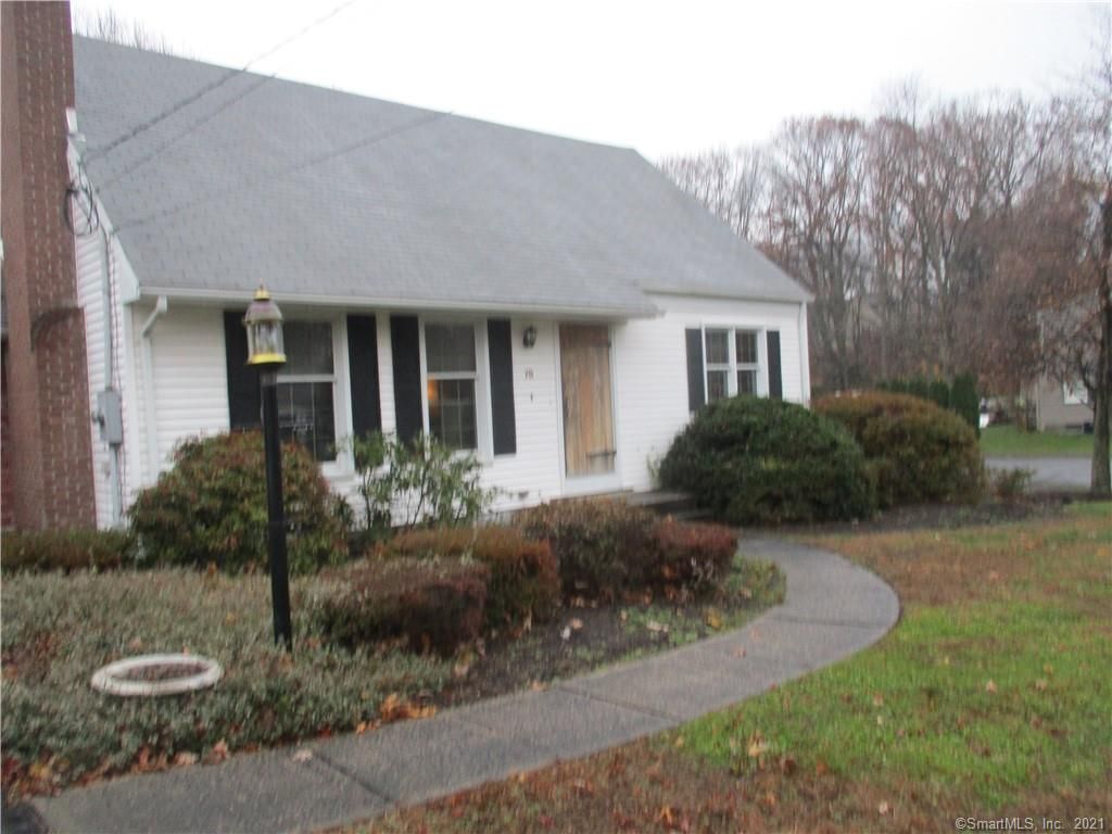 78 Fleetwood Rd, Bristol, CT 06010