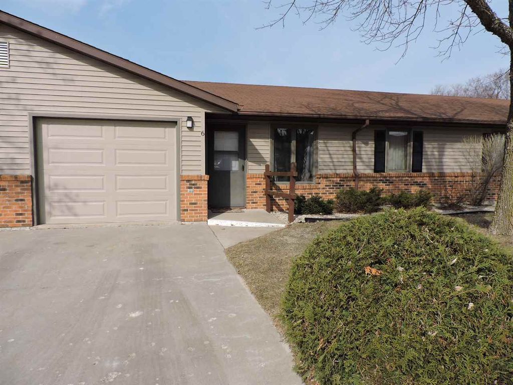 200 Highland Dr 6, Decorah, IA 52101 Trulia