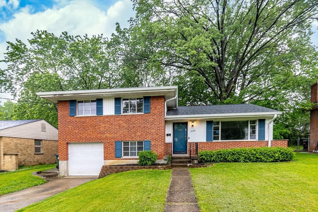 1039 Redbird Dr, Cincinnati, OH 45231