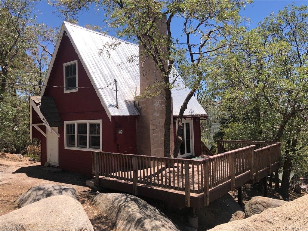32987 Piedras Grandes Dr, Green Valley Lake, CA 1 Bed, 1 Bath Single