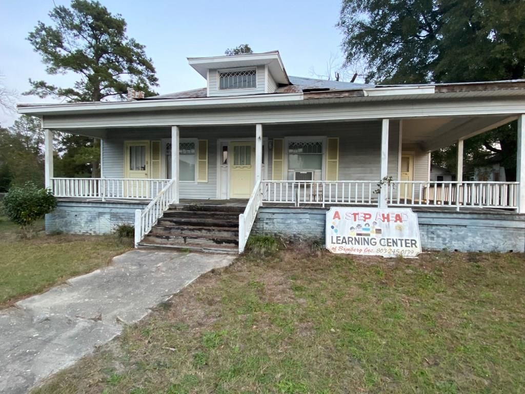 689 Bridge St, Bamberg, SC 29003 3 Bed, 2 Bath SingleFamily Home