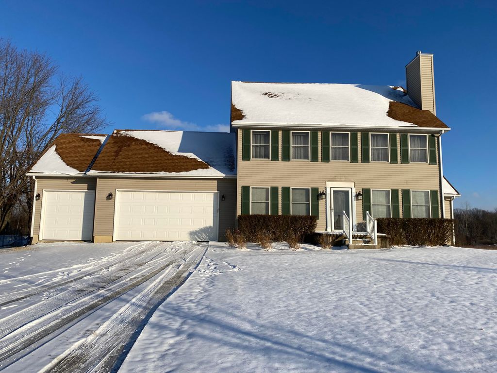 285 N Matteson Lake Rd, Bronson, MI 49028