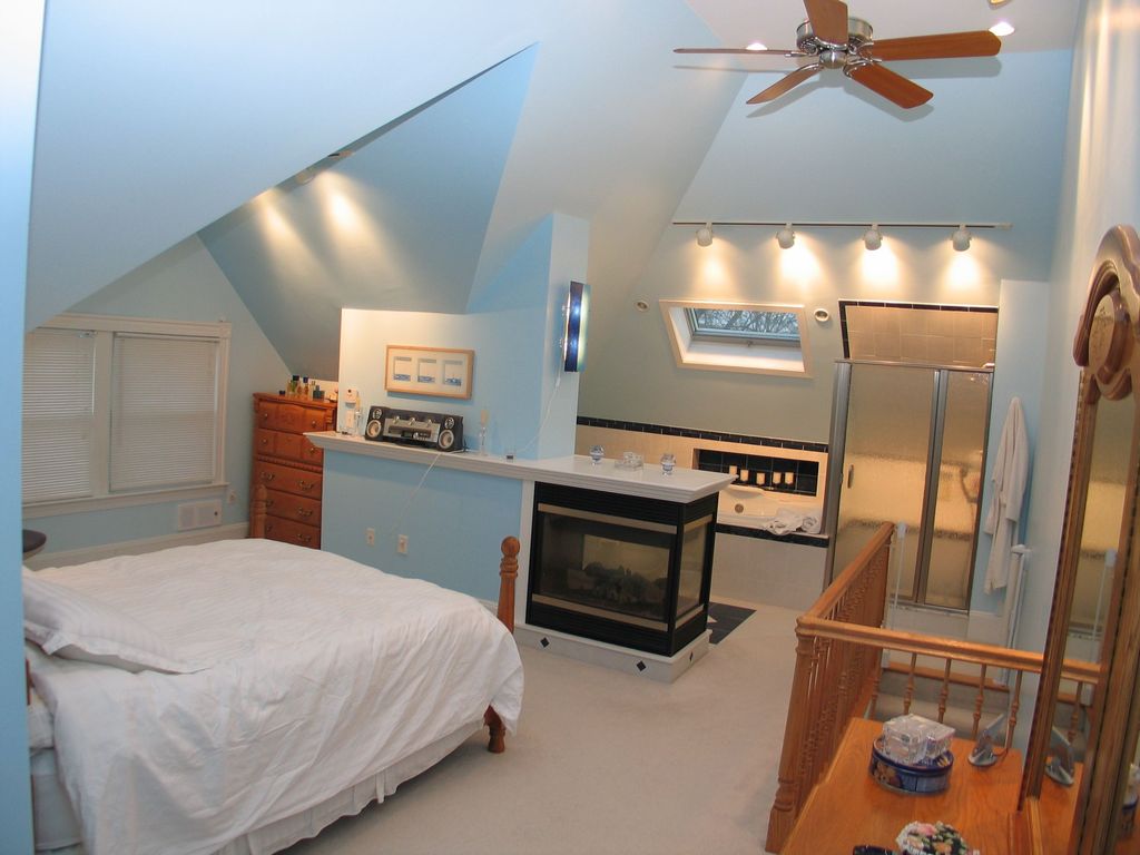 10 Westley St, Winchester, MA 01890