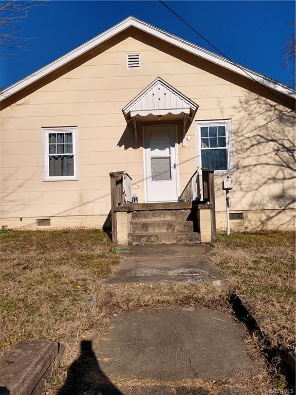 21611 Pannill St, South Chesterfield, VA 23803