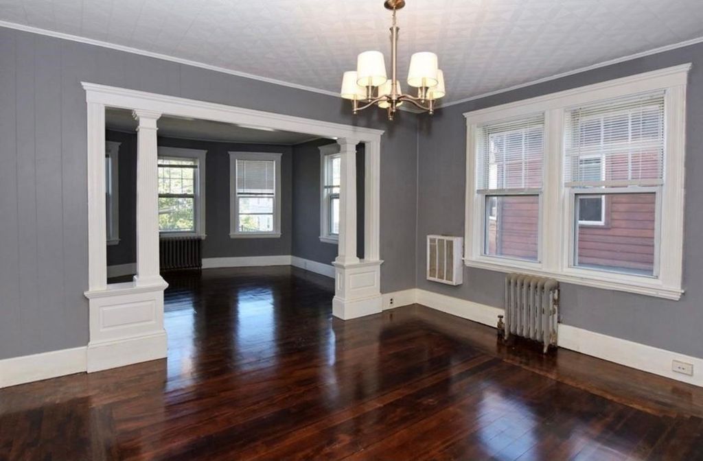 9 Hancock St #2, Salem, MA 01970