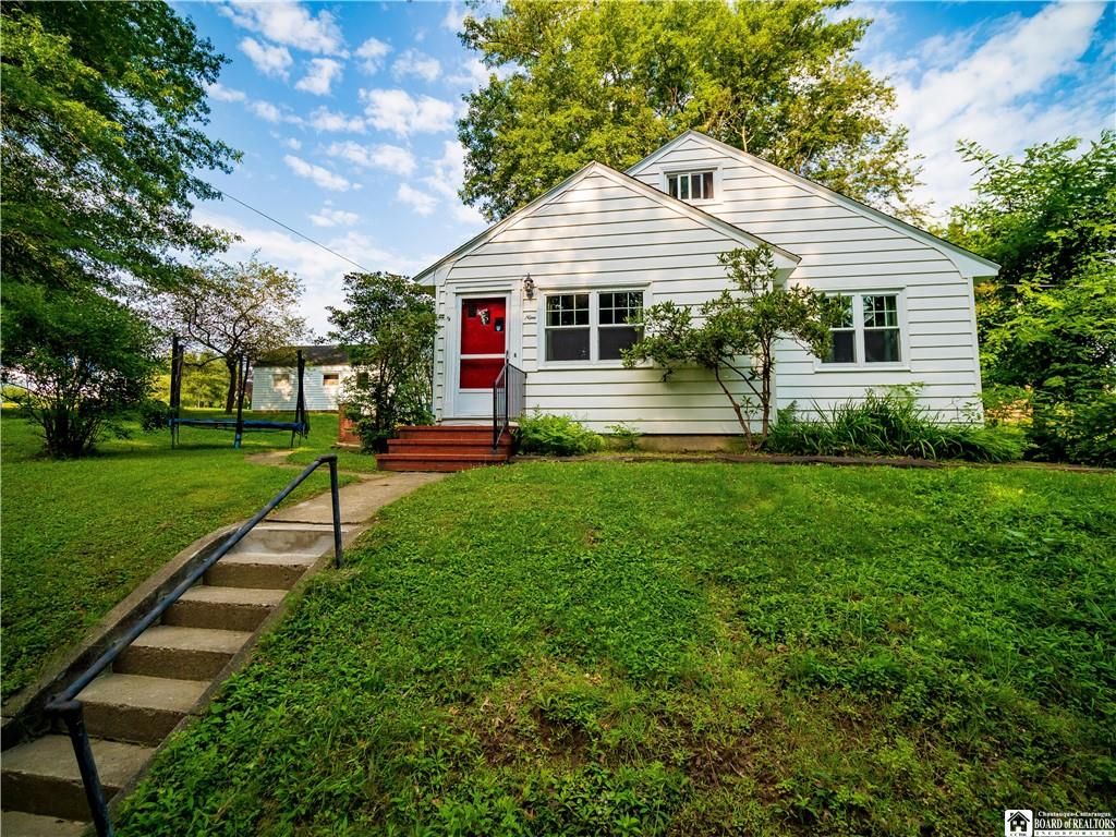 9 Louisa Ave, Jamestown, NY 14701