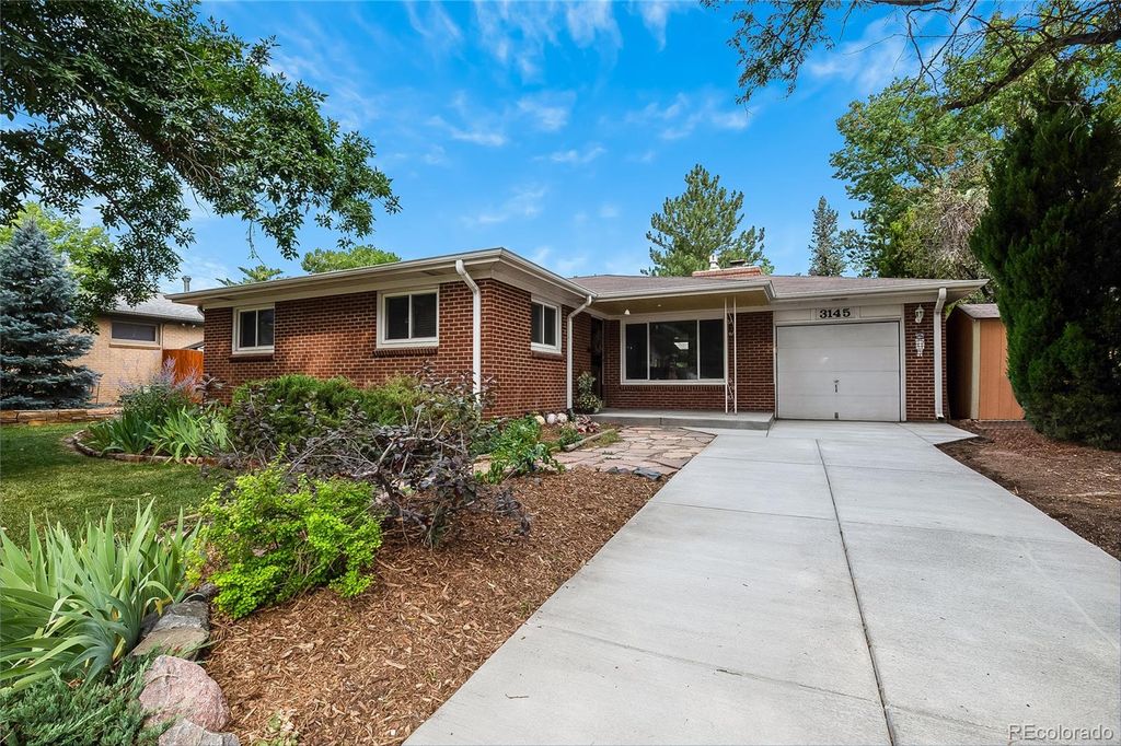 3145 W Monmouth Ave, Englewood, CO 80110