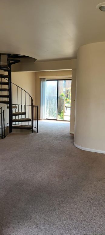 1413 E McMillan St, Cincinnati, OH 45206