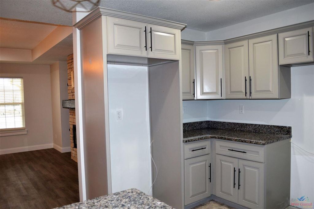 1703 S New York Ave, Sedalia, MO 3 Bed, 2 Bath SingleFamily Home