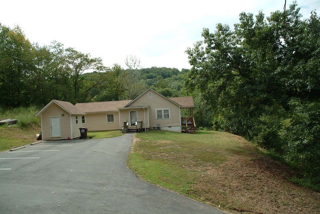 130 Avondale Rd, Asheville, NC 28803