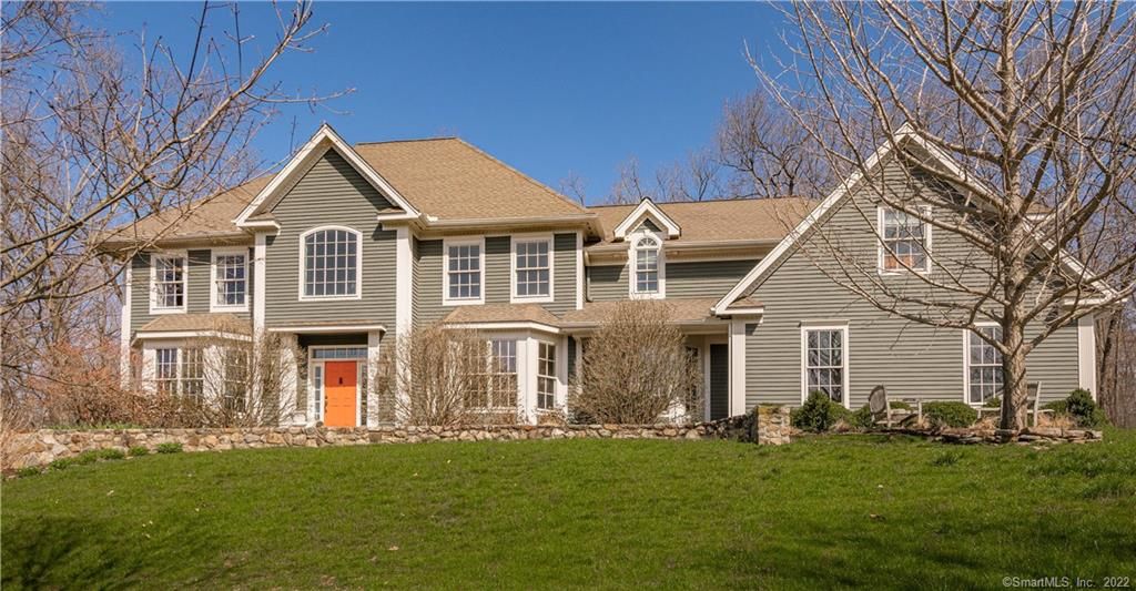 18 Westland Rd, Avon, CT 06001
