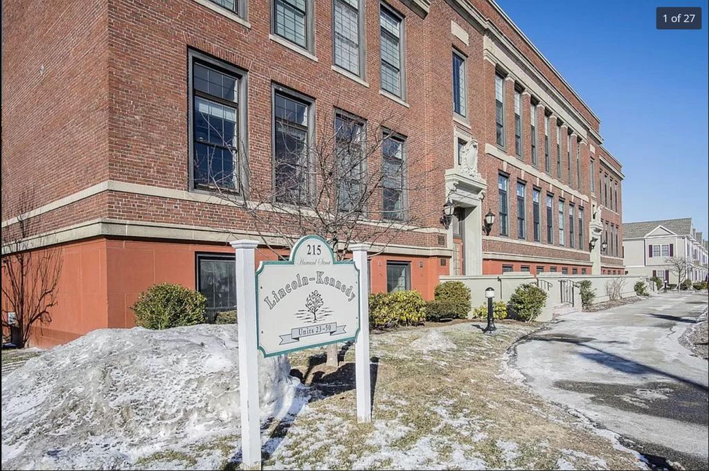 215 Harvard St #44, Medford, MA 02155