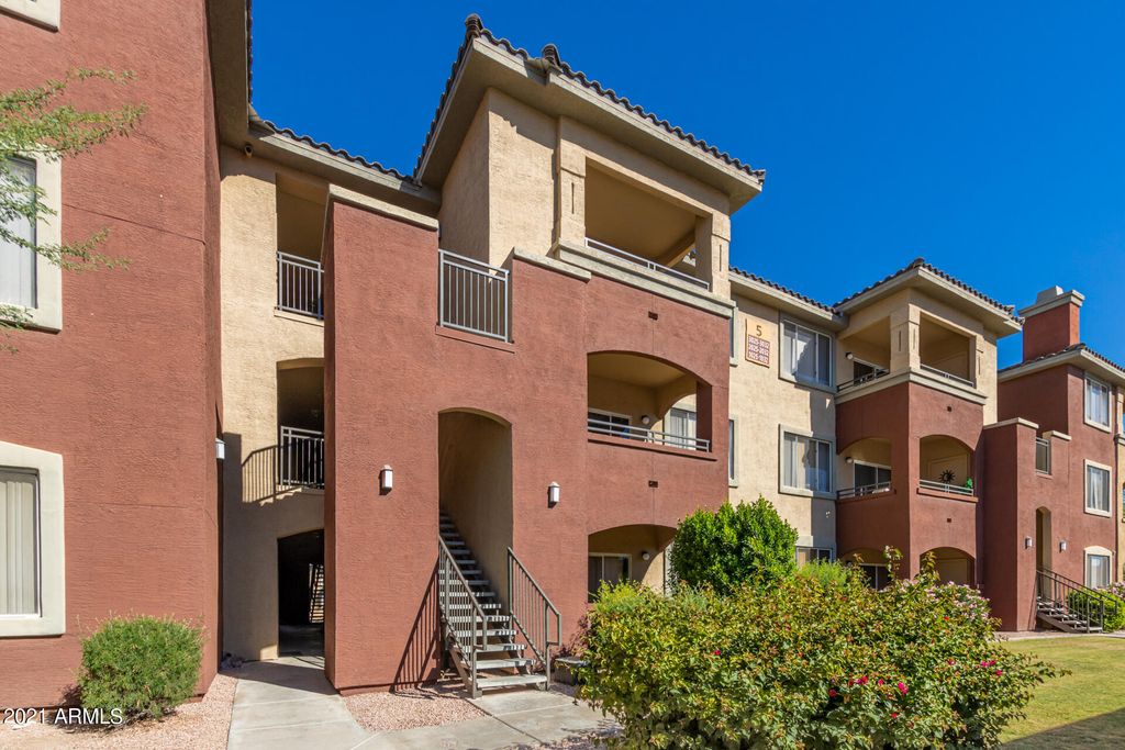 5401 E Van Buren St #3030, Phoenix, AZ 85008