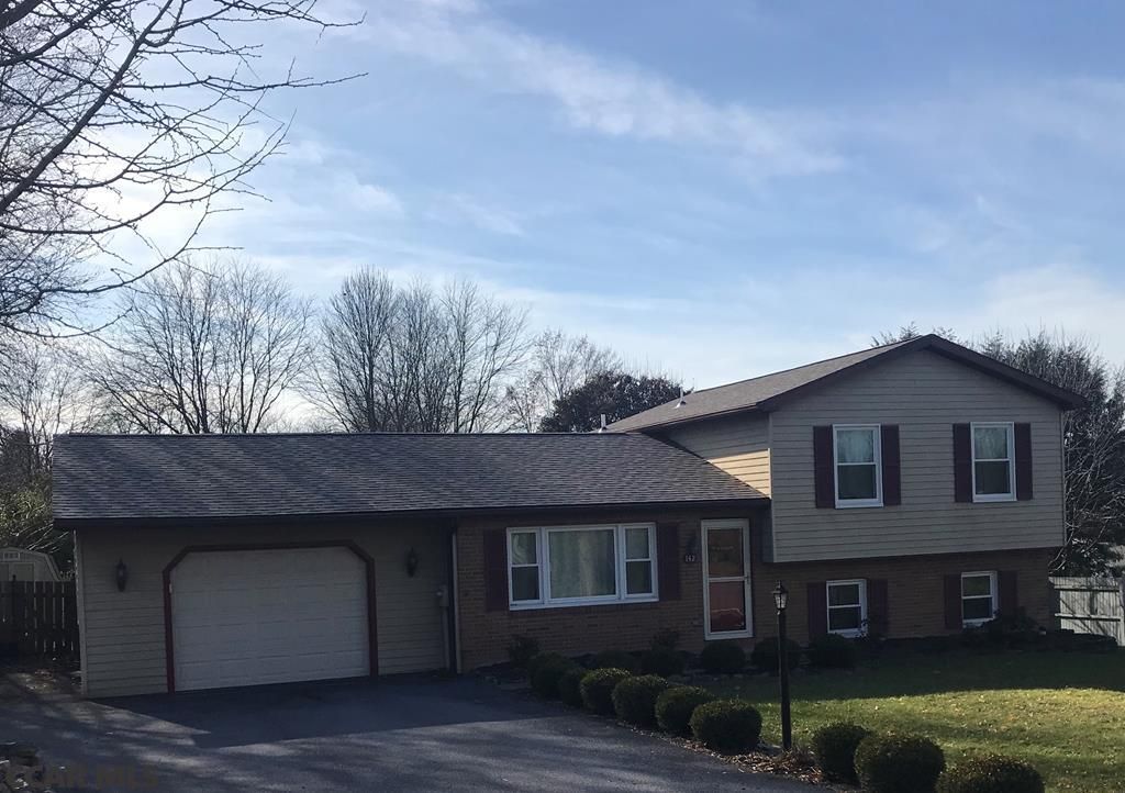 142 Mitch Ave, State College, PA 16801