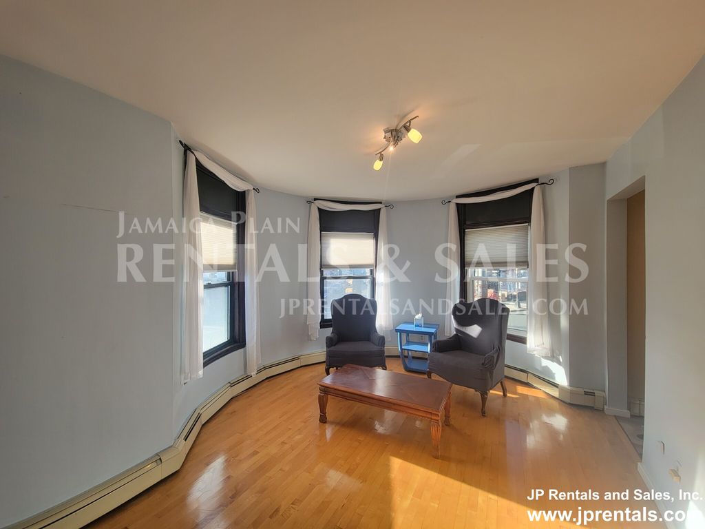 456 Centre St #2, Jamaica Plain, MA 02130