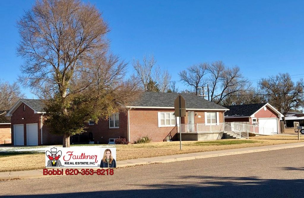 318 W Grant Ave, Ulysses, KS 67880 Trulia