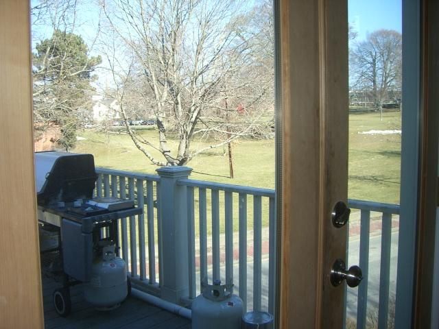 338 Spring St #B, Newport, RI 02840