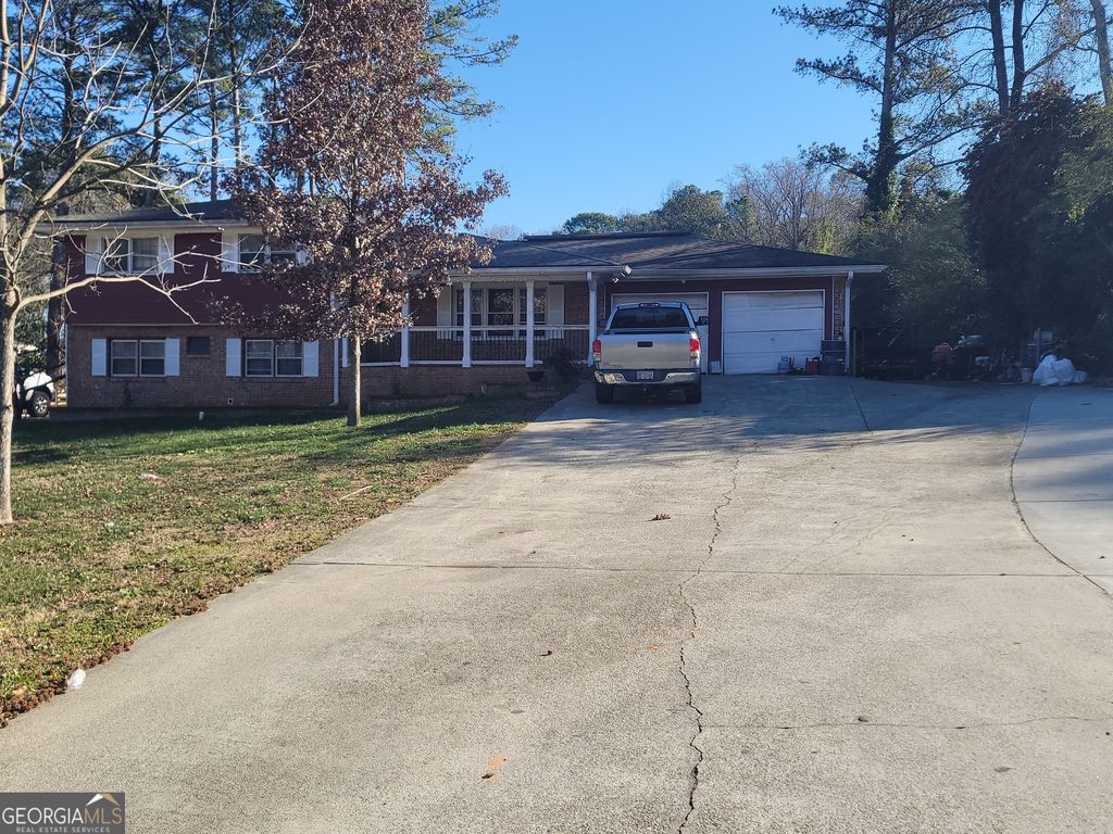 6138 Tracy Valley Dr, Norcross, GA 30093