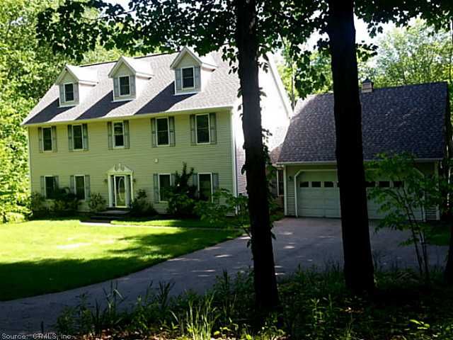 1401 Old Colchester Rd, Oakdale, CT 06370