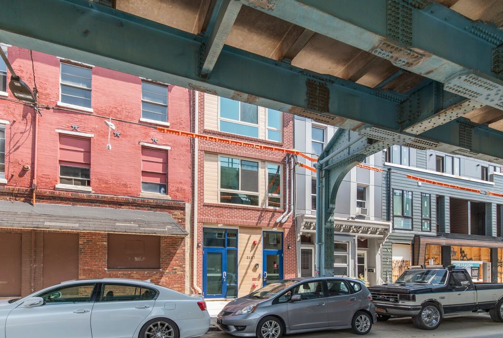 2127 N Front St #3, Philadelphia, PA 19122