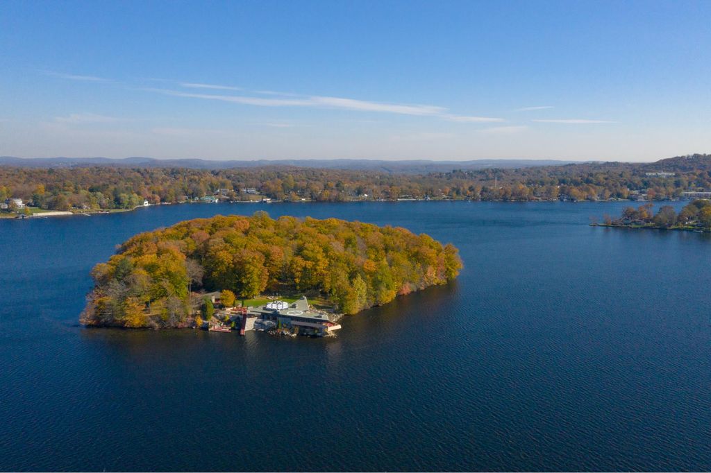 1 Petre Is, Carmel, NY 10512