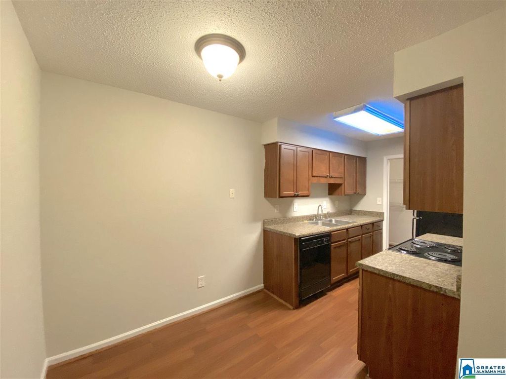 1706 Patton Creek Ln 1706, Birmingham, AL 2 Bed, 2 Bath Condo 28