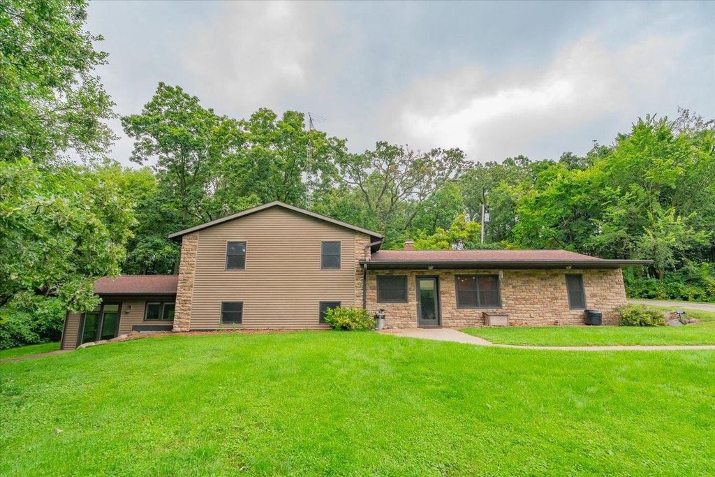 6495 West Hwy. 39, New Glarus, WI 53574 MLS 1985514 Trulia