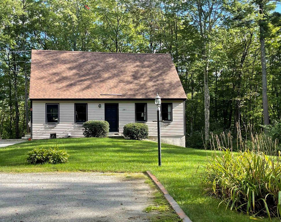 351 Davison Rd, Henniker, NH 03242