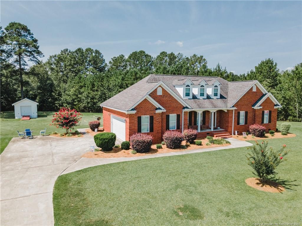 71 Renee Cir, Lumberton, NC 28358 3 Bed, 2 Bath Single 71 Renee Cir, Lumberton, NC 28358 3 Bed, 2 Bath Single