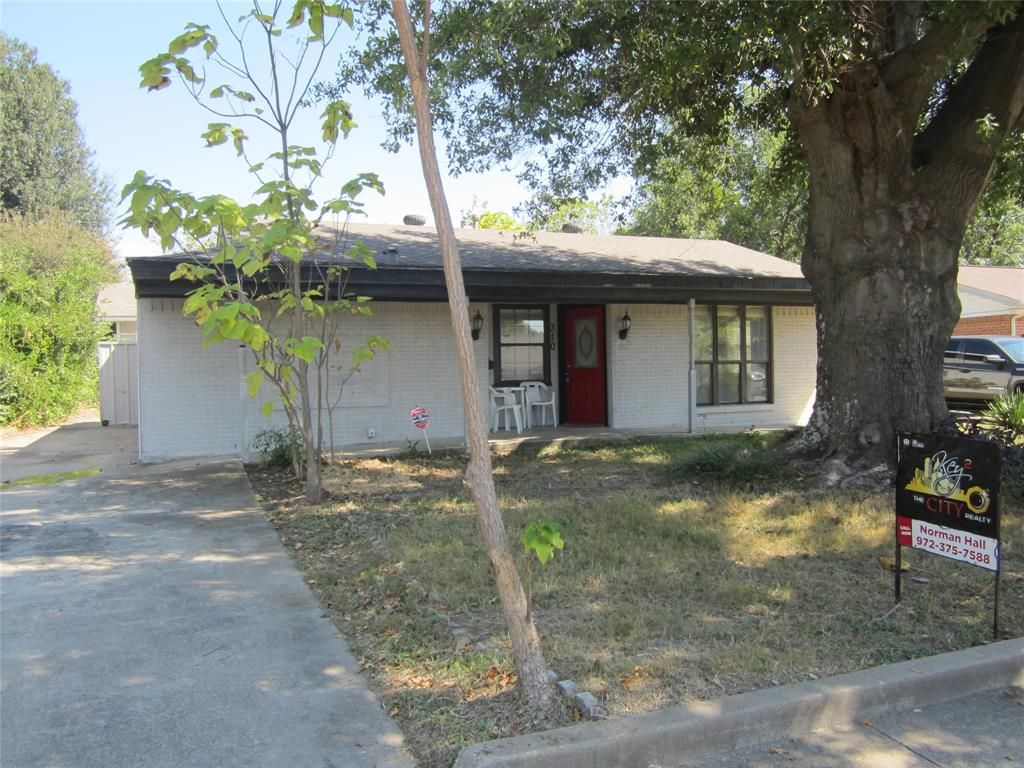 310 Andover Dr, Mesquite, TX 75149