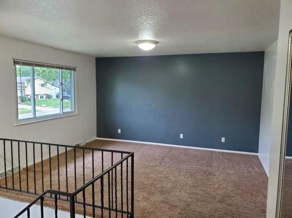 3273 Parklane Ave, Columbus, OH 43231