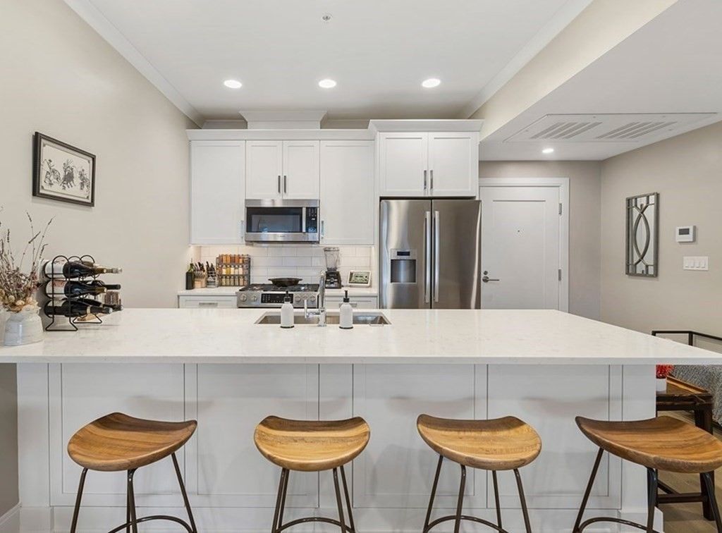 353 Summer St #210, Somerville, MA 02144